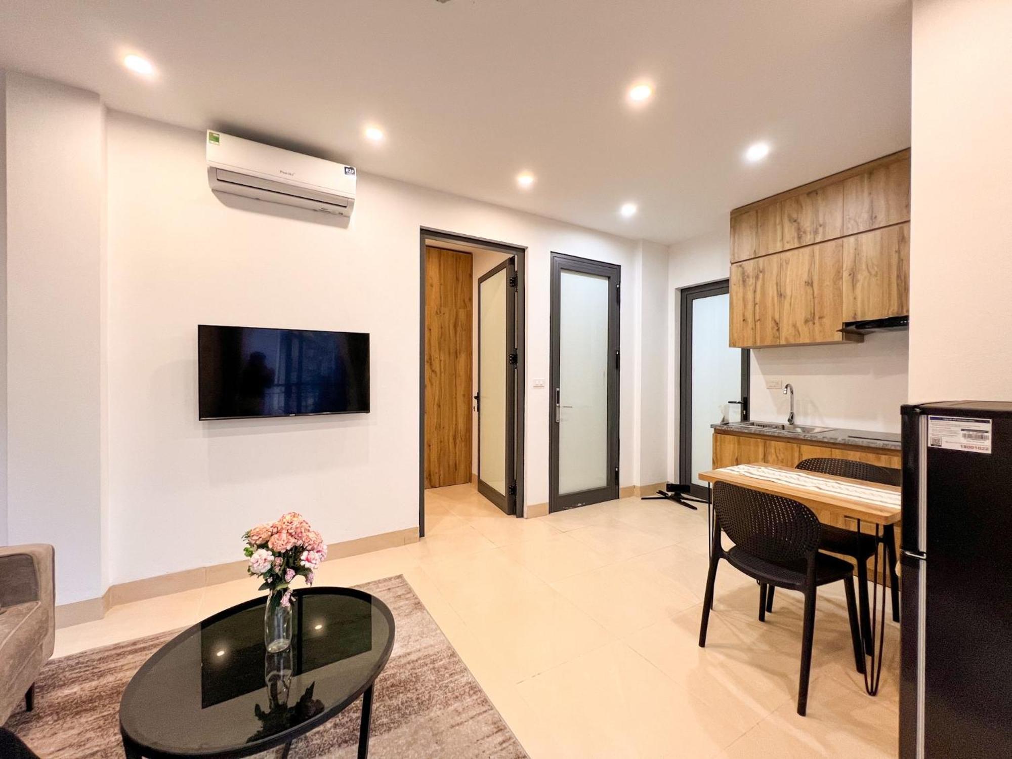 Nine Housing 290 Kim Ma Aparthotel Hanoi Eksteriør bilde